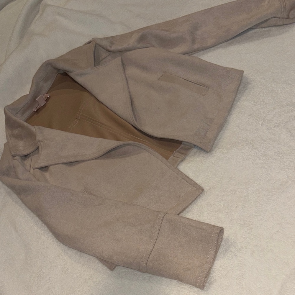 Cropped jacket